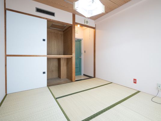 落ち着いた和室の仕事場