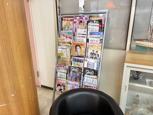 情報誌が並ぶスペース