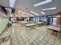 広々とした食堂
