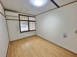 居室の広々とした空間