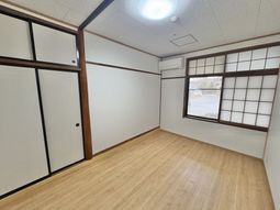 木の温もりがある居室