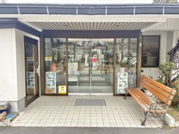 自動ドアのエントランス