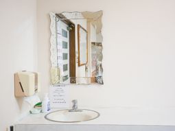 清潔な洗面スペース