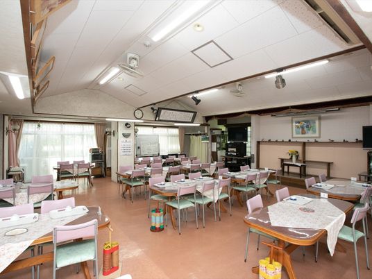 広々とした食堂
