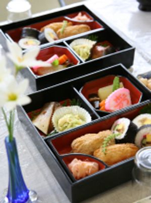 彩り豊かな食事の提供
