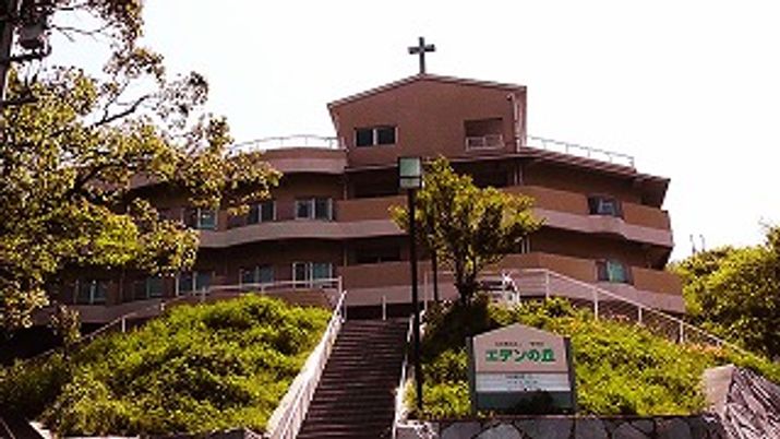 階段のある建物