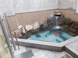 温泉風呂と石組み