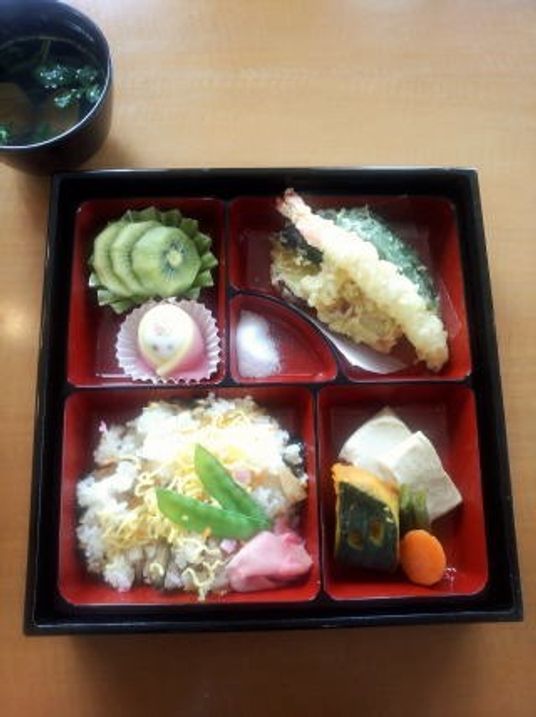 彩り豊かな和食弁当