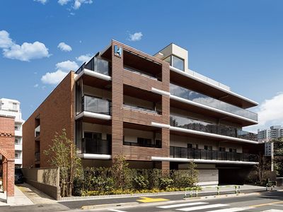現代的な建物の外観