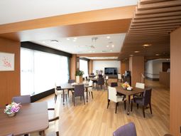 広々ダイニングルーム