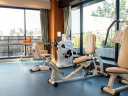 明るい機能訓練室