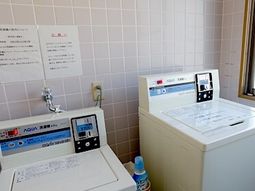 清潔な洗濯機と説明書