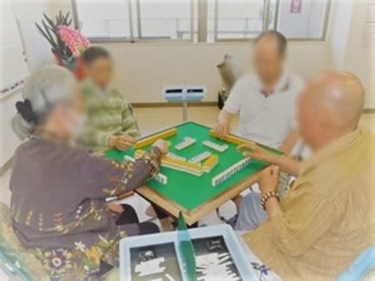 賑やかなゲーム風景