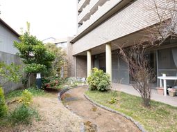 緑あふれる屋外スペース