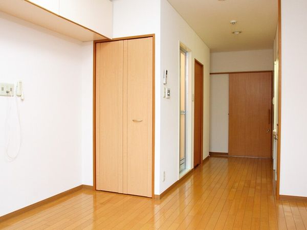 廊下の明るい様子