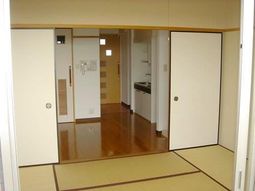 清潔な居室の一部