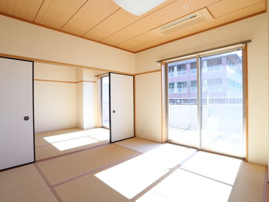 日当たり良好な和室