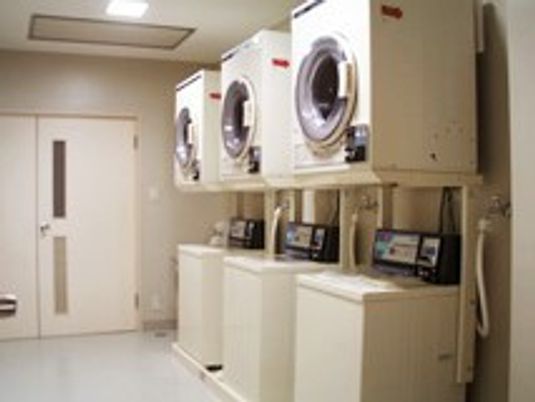 清潔な洗濯機の並び