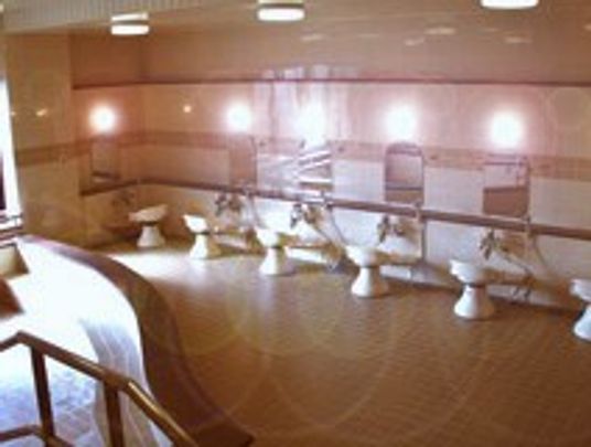 温かみのある浴室空間