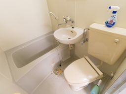 清潔なトイレ設備