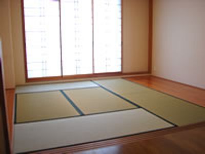 落ち着いた和室