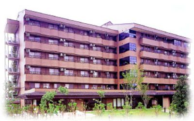 落ち着いた雰囲気の建物外観