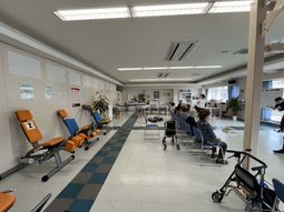 ゆったりとした機能訓練室