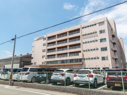 多階層の建物外観