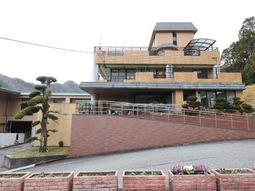 緑豊かな外観