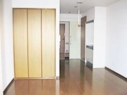 明るい室内と洗練されたデザイン