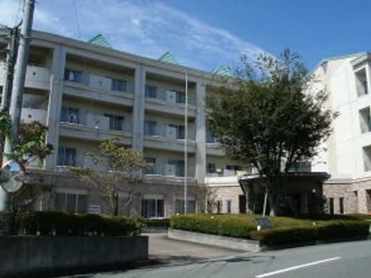 建物前の外観  