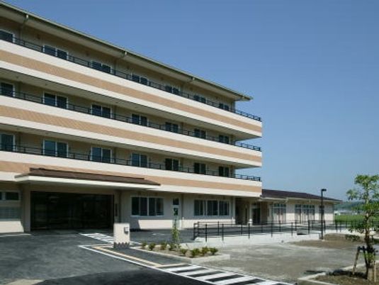 風通しの良い建物外観