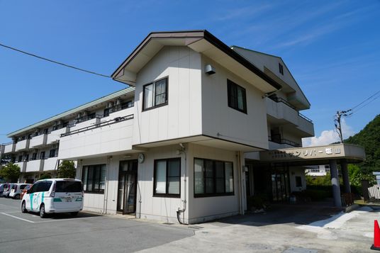 外の環境と建物
