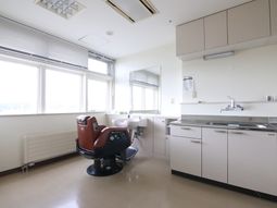 理美容室の椅子と洗面台