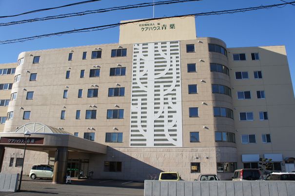 多階建てモダンな外観
