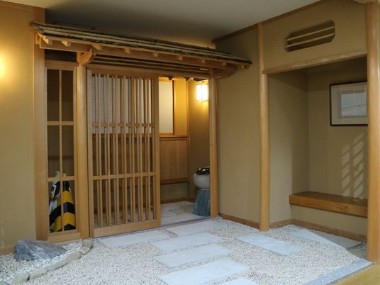和風の上品なエントランス