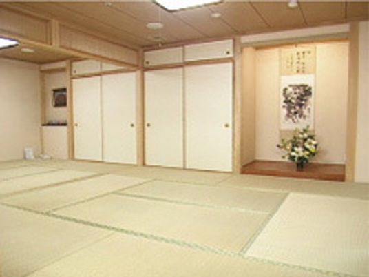 広々とした畳の多目的室