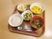 食事トレーの料理