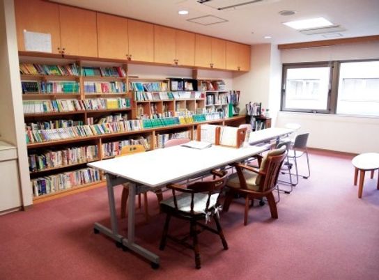 落ち着く図書コーナー