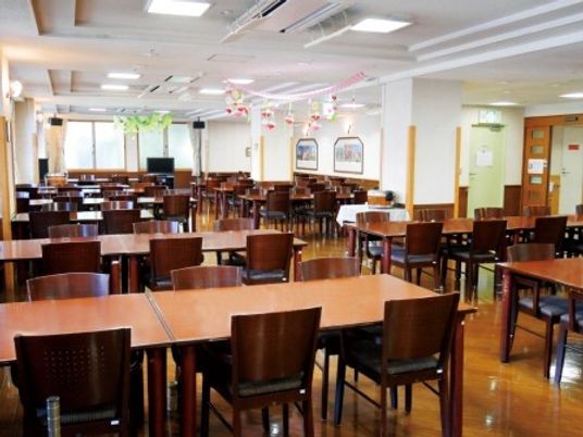 広々とした食堂
