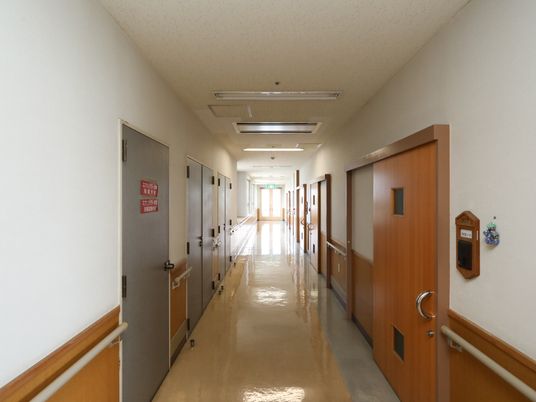 清潔感のある廊下の様子