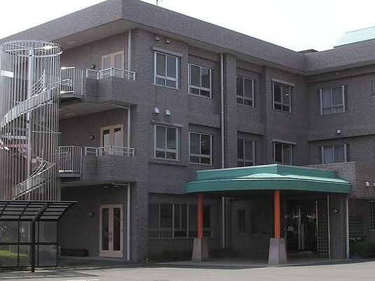 外観の建物正面  