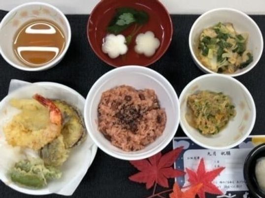 和風の食事セット