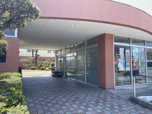 ゆったりとしたエントランス