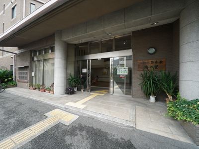 エントランス全景