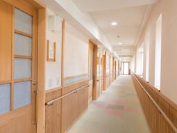 清潔感のある廊下
