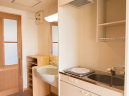 清潔な洗面台と収納