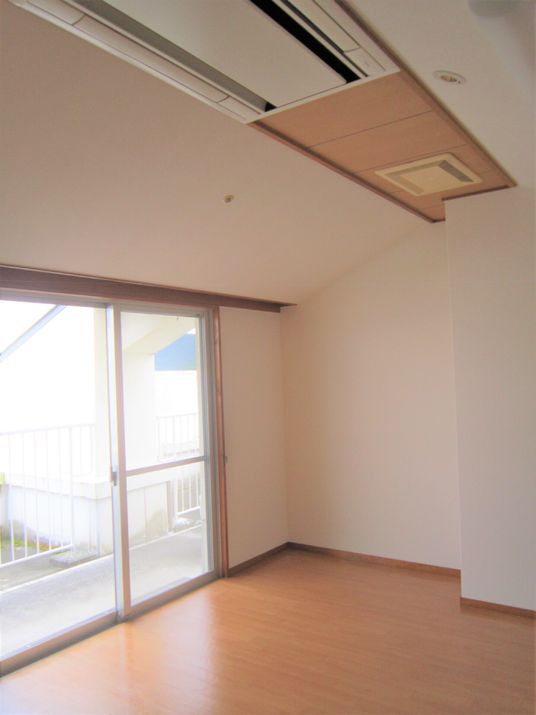 明るい空間の居室