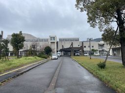 広々とした外観