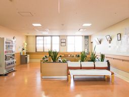 暖かみのある休憩スペース